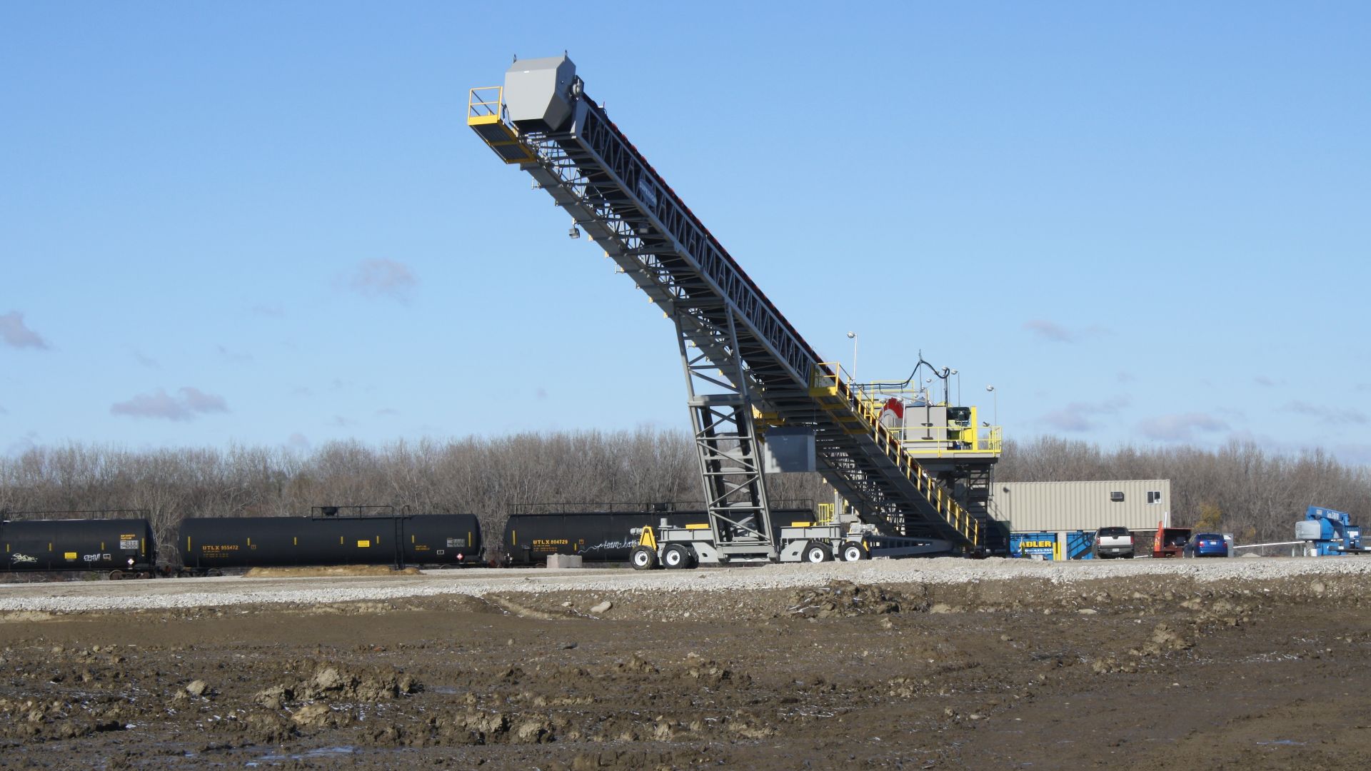 File:Toledo - Lake Erie Port Manufacturing & Industrial Center (JRS) - 10966890973.jpg