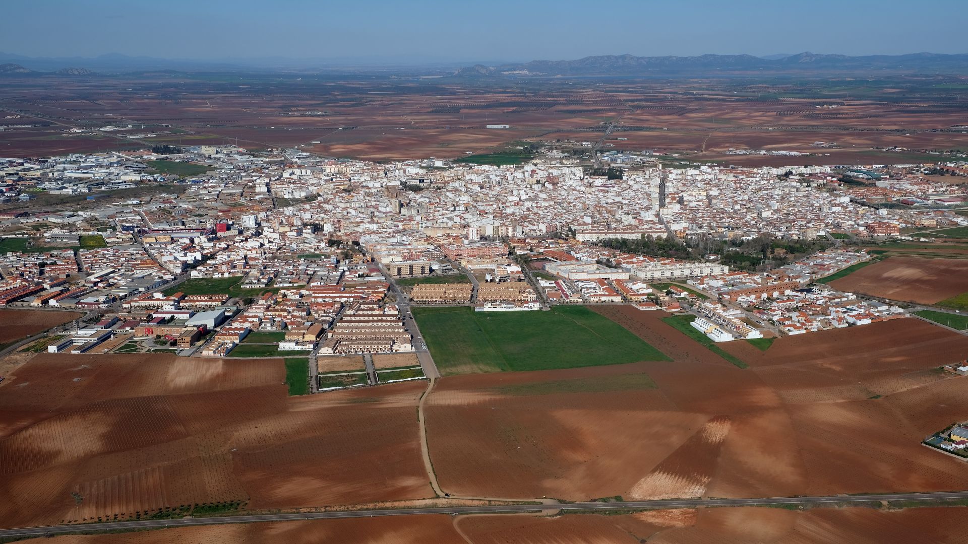 File:Almendralejo aerial.jpg