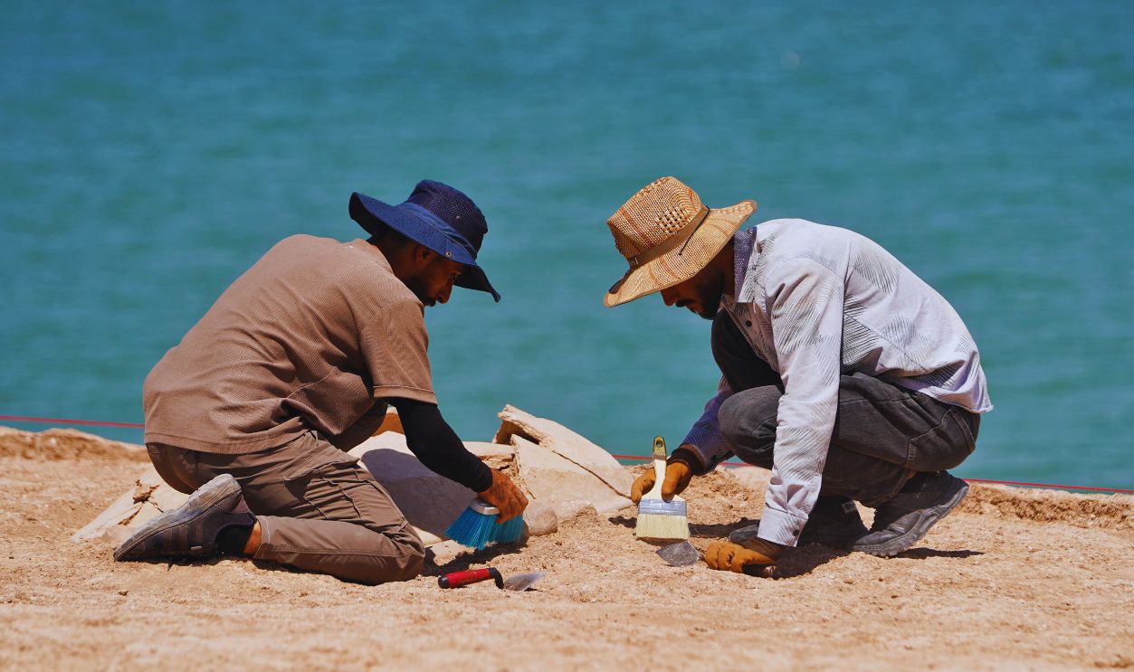 Gettyimages - 2232157481, IRAQ-CLIMATE-DROUGHT-ARCHAEOLOGY