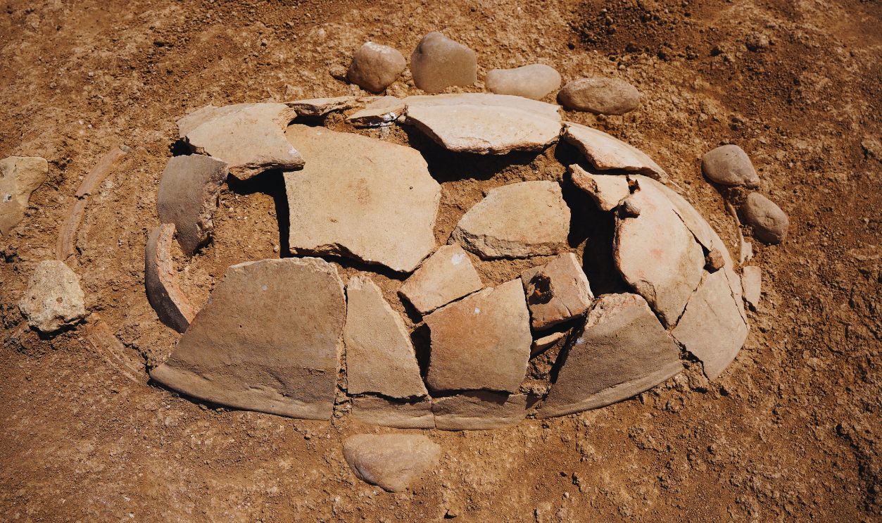 Gettyimages - 2232157561, IRAQ-CLIMATE-DROUGHT-ARCHAEOLOGY