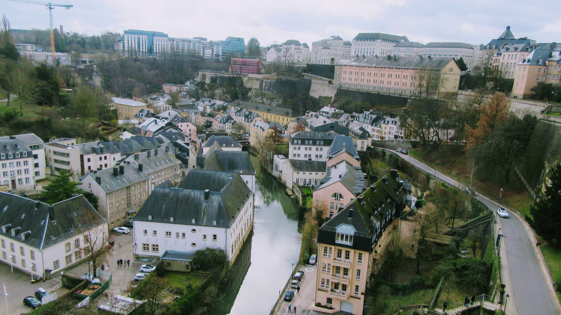 File:Below Chemin de la Corniche Luxembourg City Luxembourg.jpg