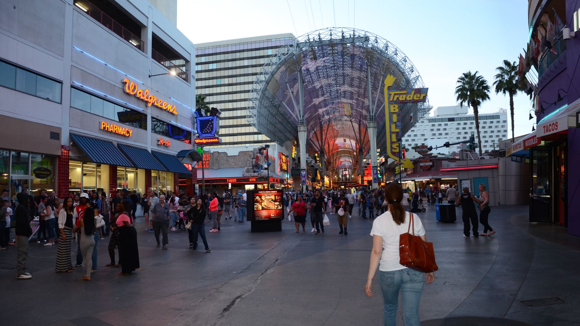 File:LAS VEGAS, NEVADA 49 (24652867768).jpg