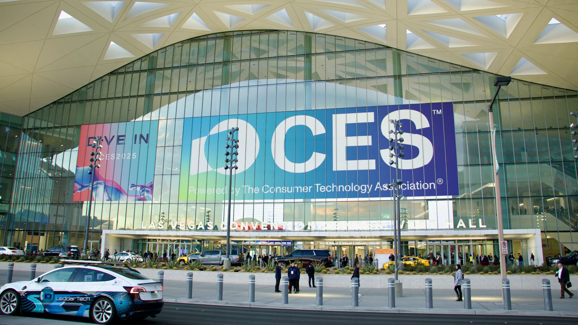 File:CES 2025 - LVCC 01.jpg