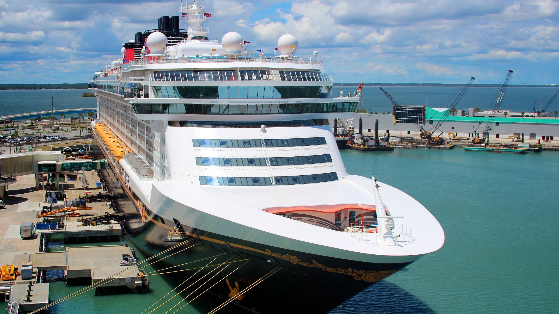 File:Disney Cruise Ship tied up at the Disney Terminal, Port Canaveral - Florida.jpg