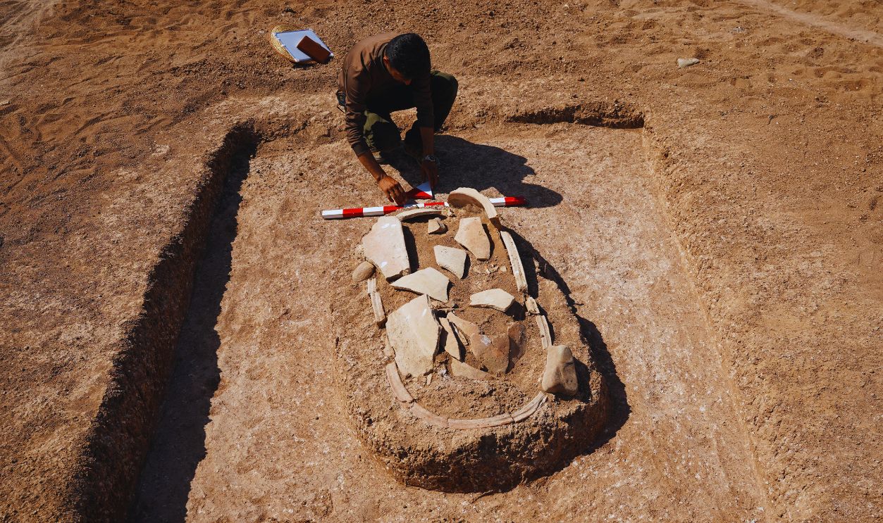 Gettyimages - 2232157189, TOPSHOT-IRAQ-CLIMATE-DROUGHT-ARCHAEOLOGY