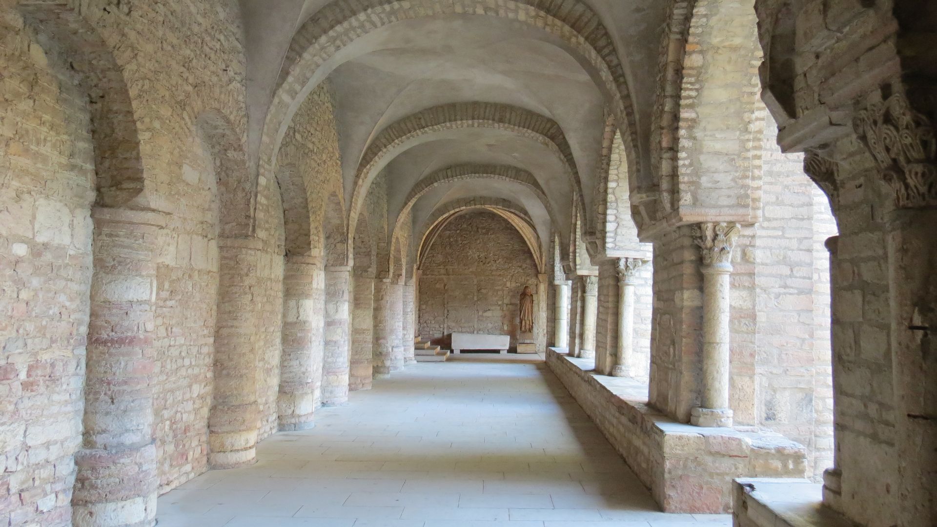 File:08 BFC - Saône-et-Loire - Tournus - Saint-Philibert (2018-09-24 17-50-32).jpg