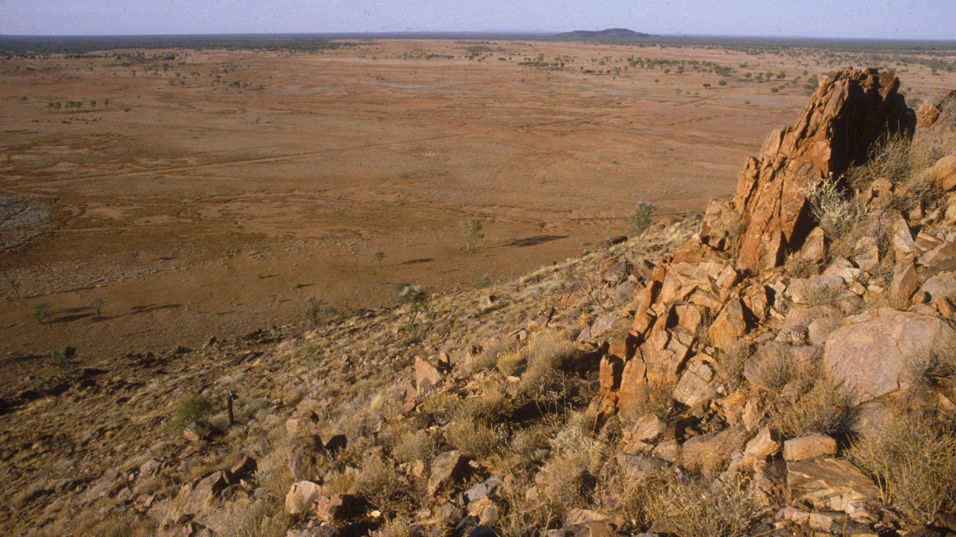 File:CSIRO ScienceImage 1256 Central Australian landscape.jpg