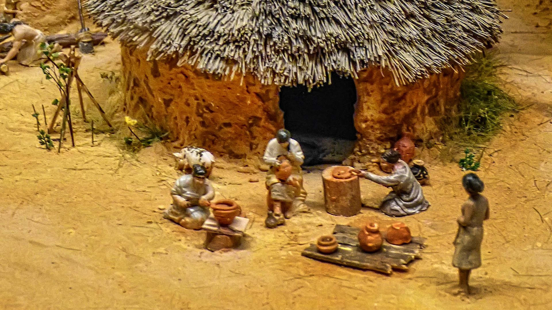 File:Model of Middle Neolithic (5000-3000 BCE) settlement in the Yellow River Valley in northern China (02).jpg