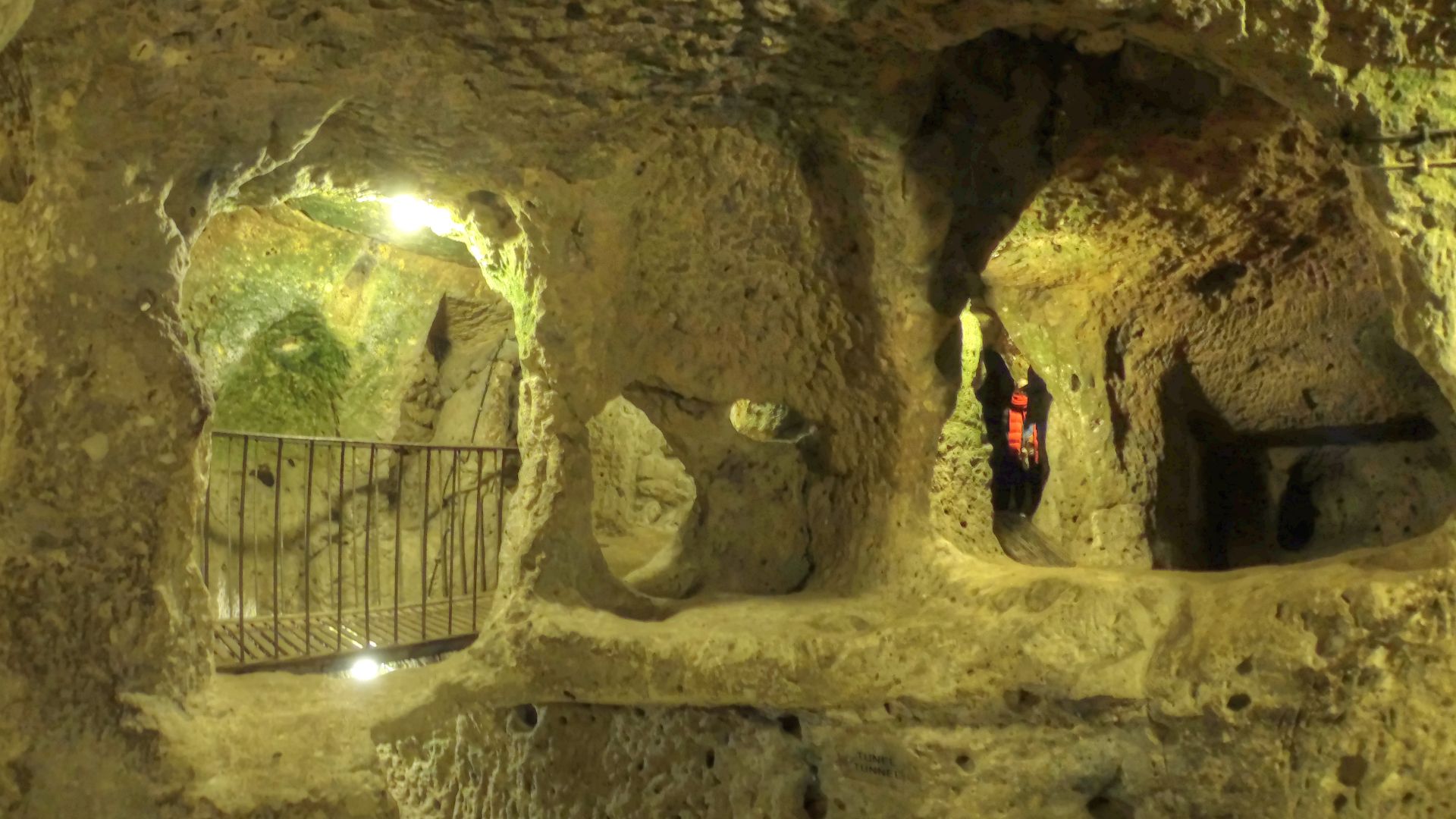 File:Derinkuyu Underground City 9807 Nevit Enhancer.jpg