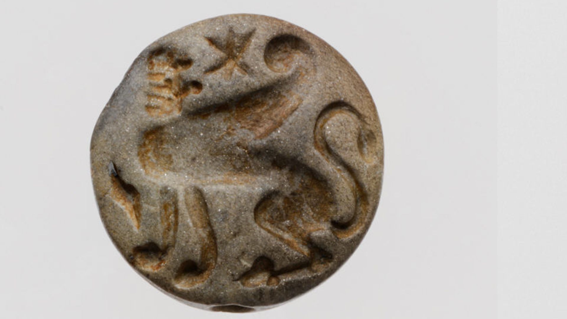 File:Micaceous stone lentoid seal MET DP142908 DP142909.jpg