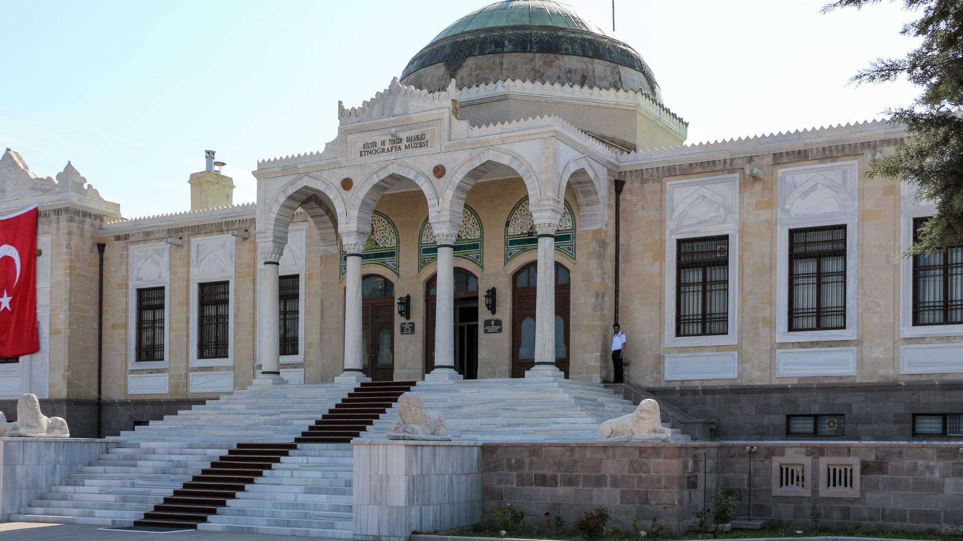 File:Ethnography Museum of Ankara.jpg