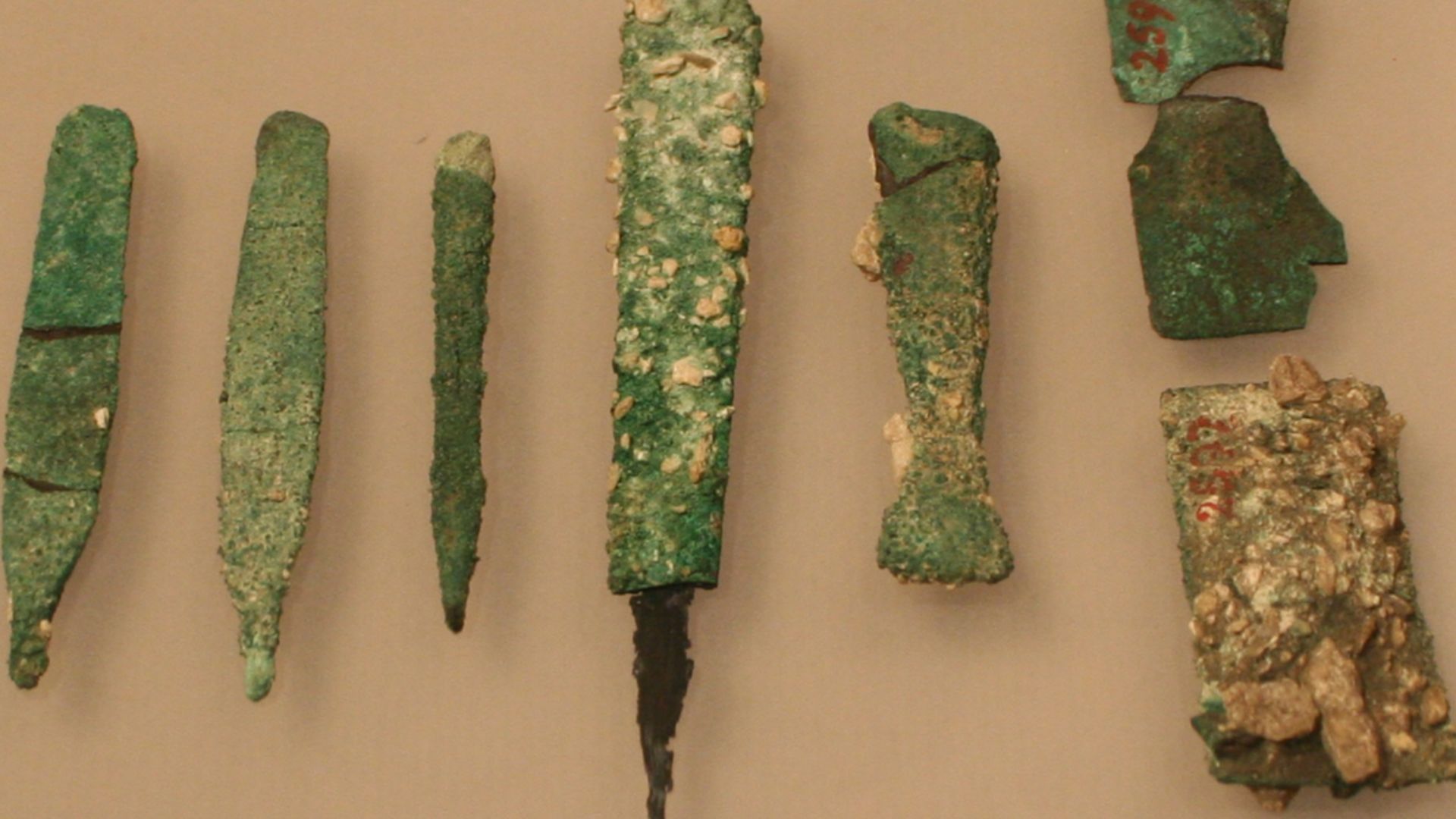 File:Ägyptisches Museum Leipzig 254.jpg