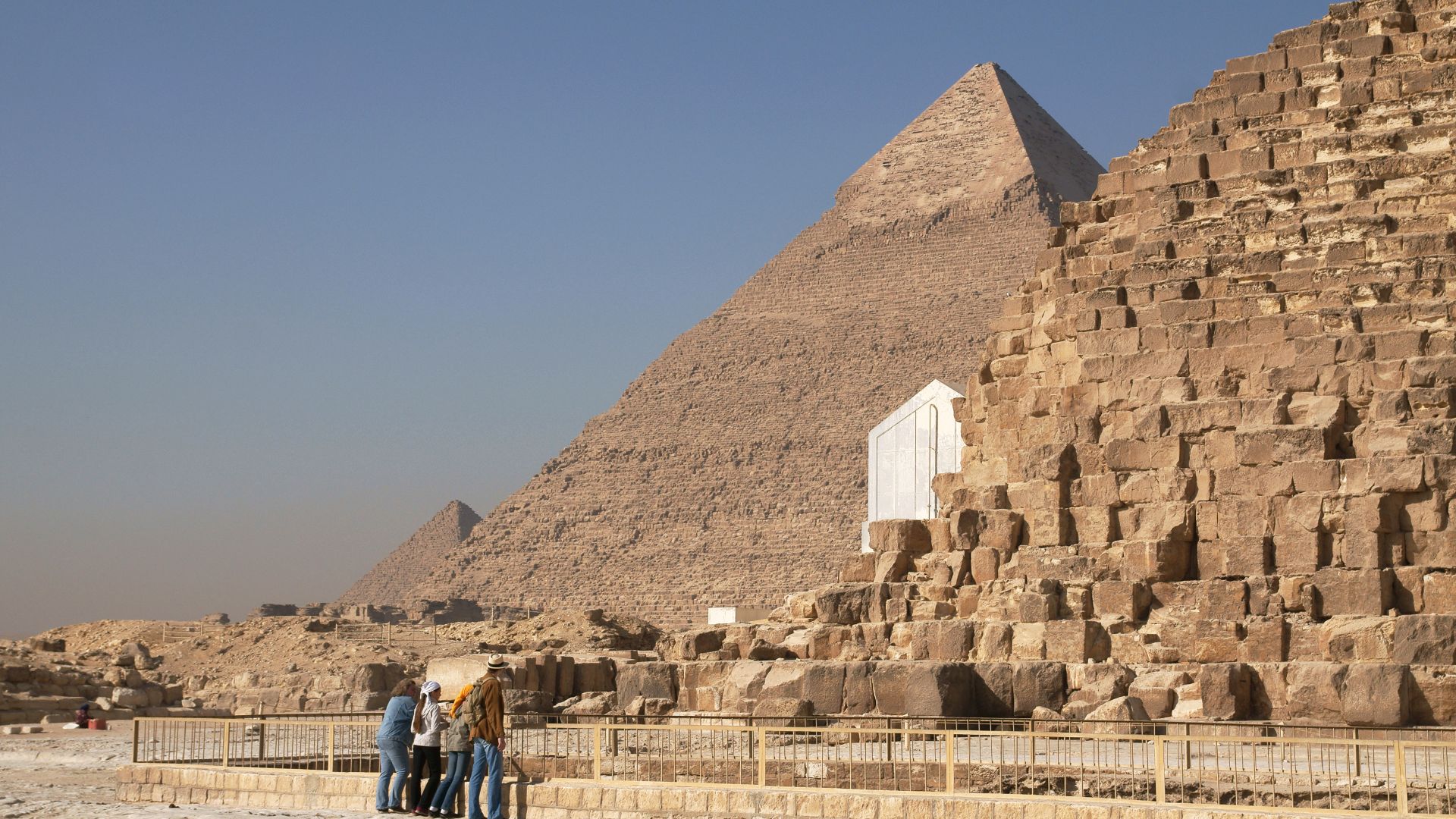 File:Pyramids of Giza and boat pit.jpg
