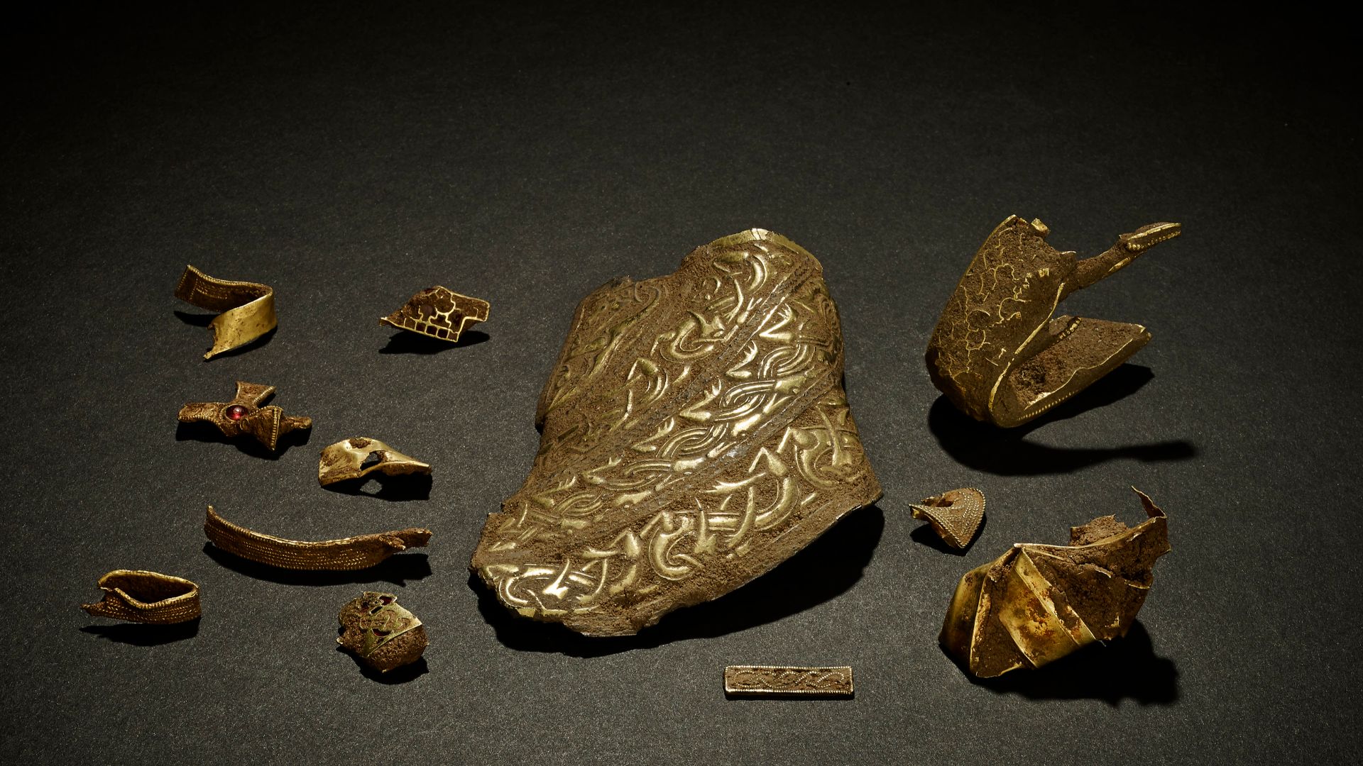 File:Anglo-Saxon objects (FindID 531986).jpg