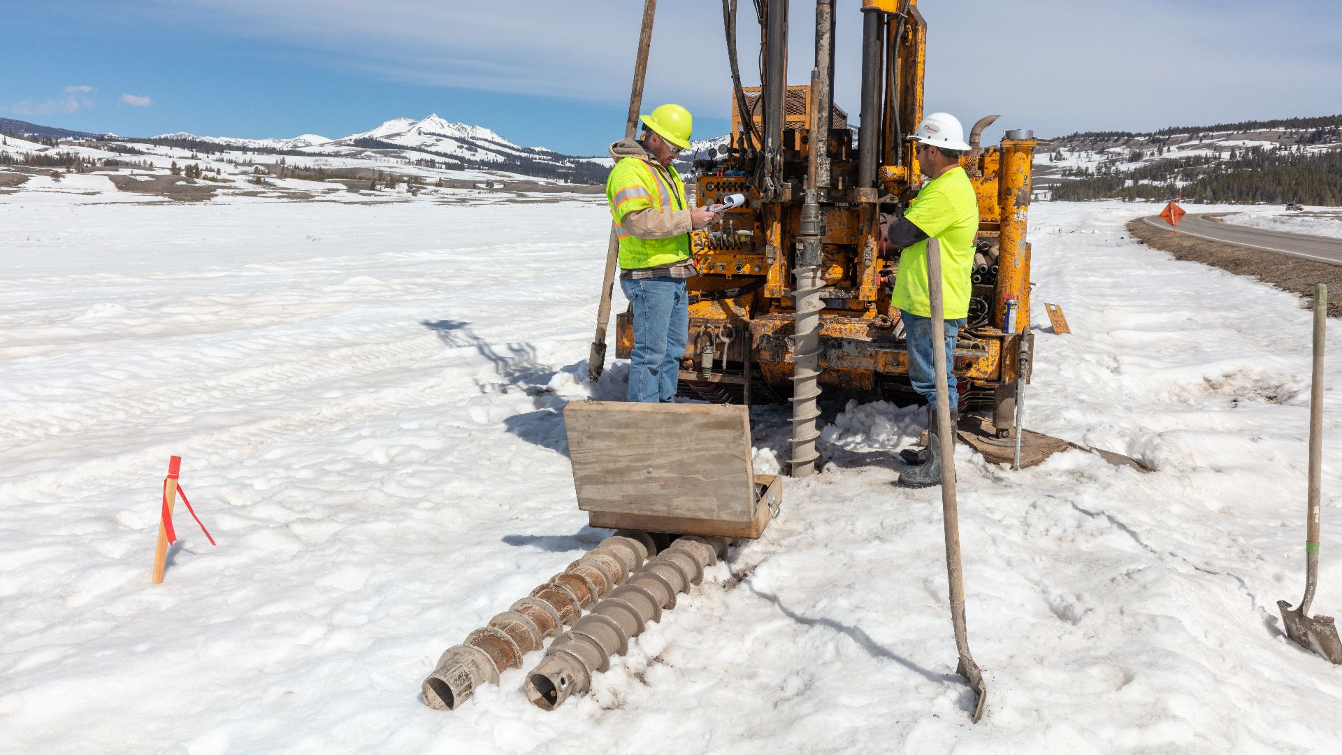 File:Low-psi tracked drill boring soil samples for Federal Highway project (2) (49814374511).jpg