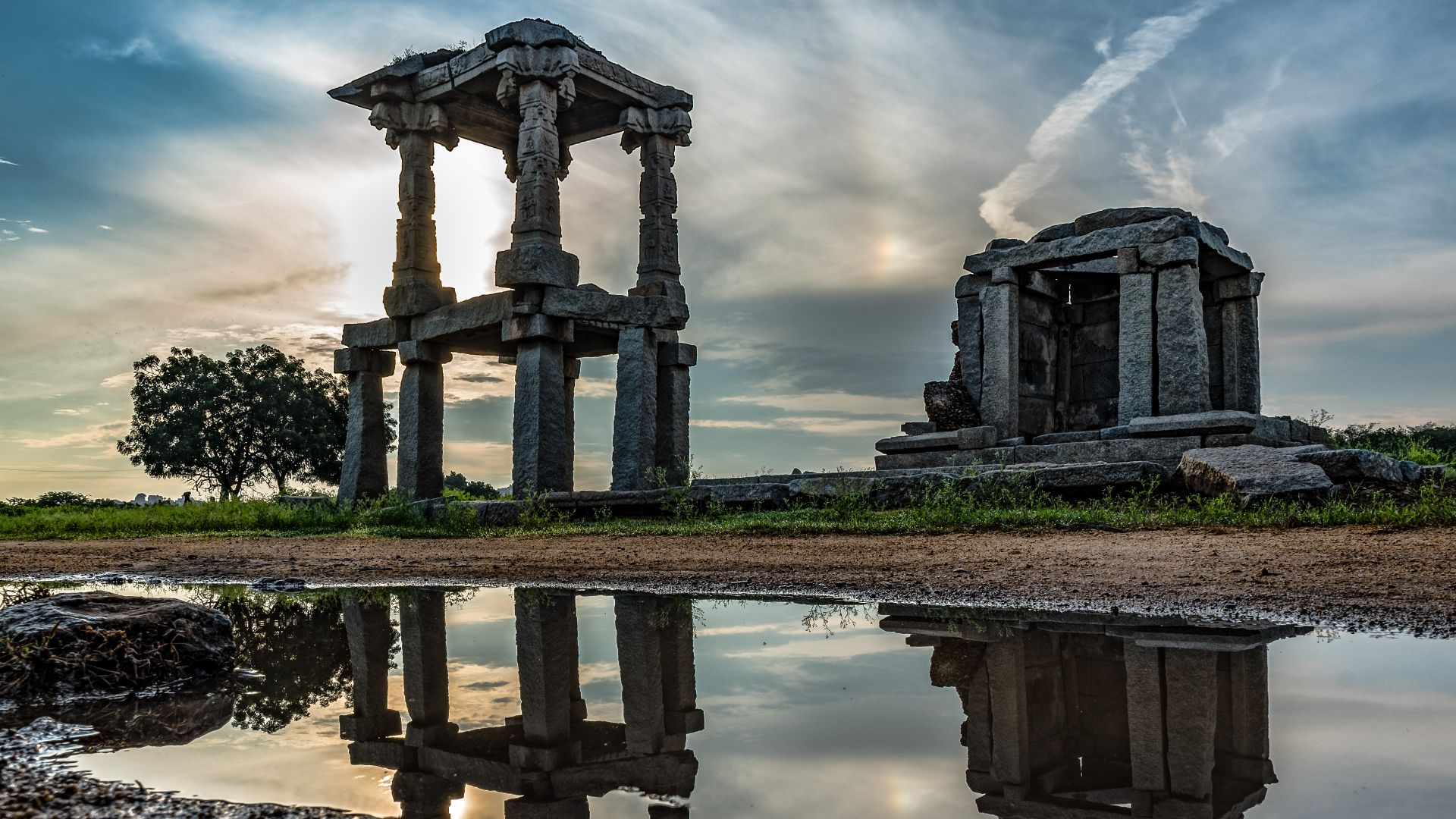 File:Hampi Supari Bazaar 3428.jpg