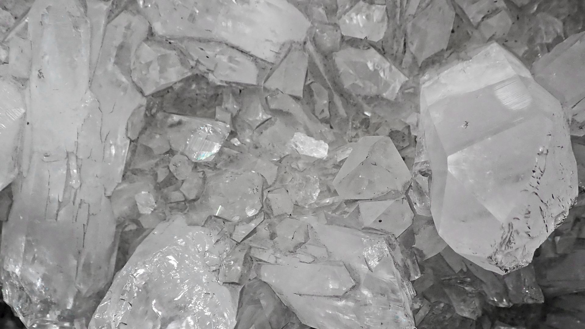 File:Quartz (Ellenville, New York State, USA) 12.jpg