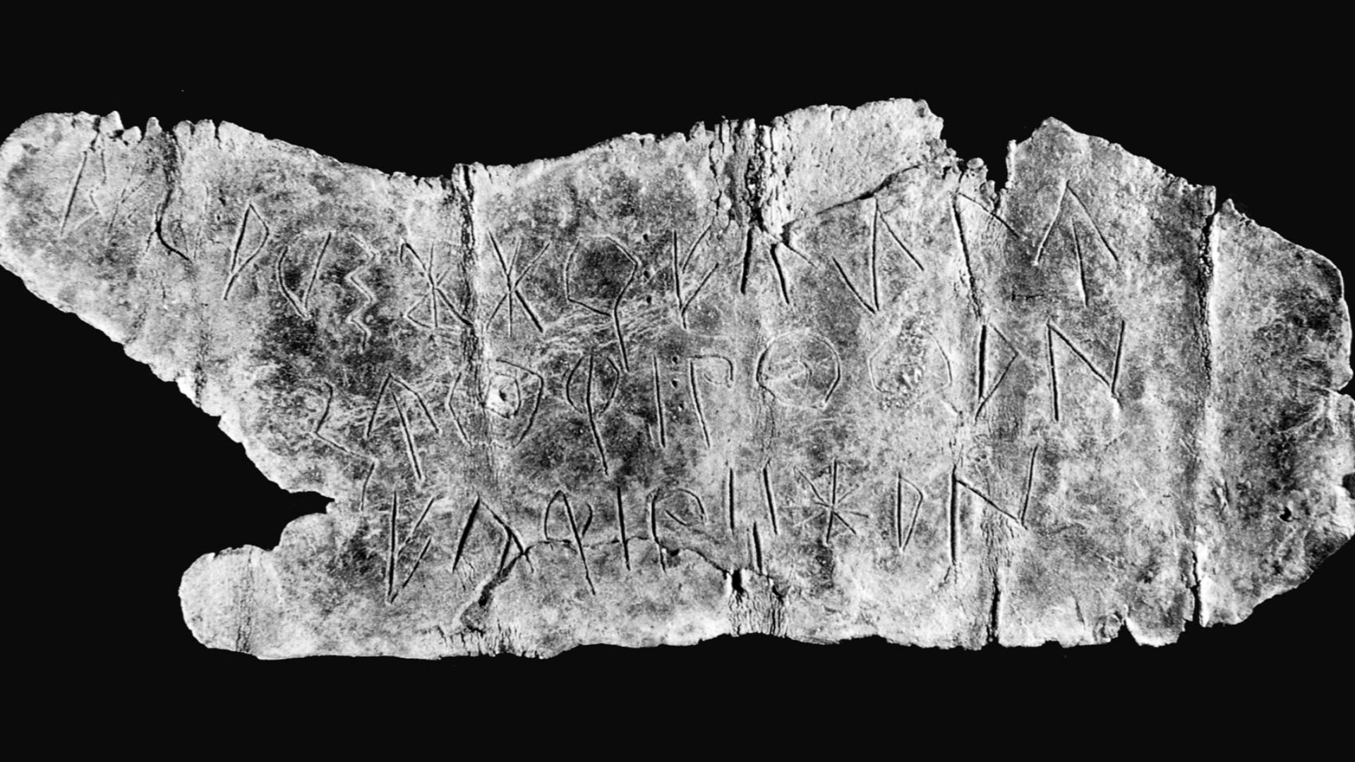 Lead plate with epigraphic inscription (Iberian language) from Castellet de Bernabe