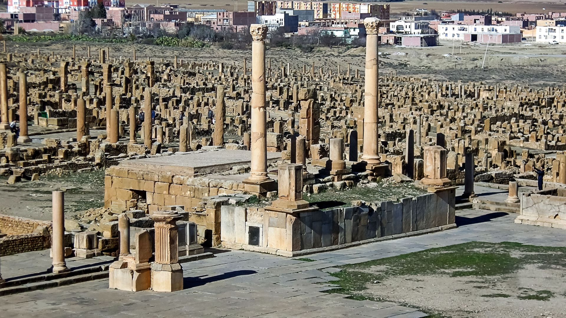 Ruines de Timgad à Batna

آثار تيمقاد بولاية باتنة