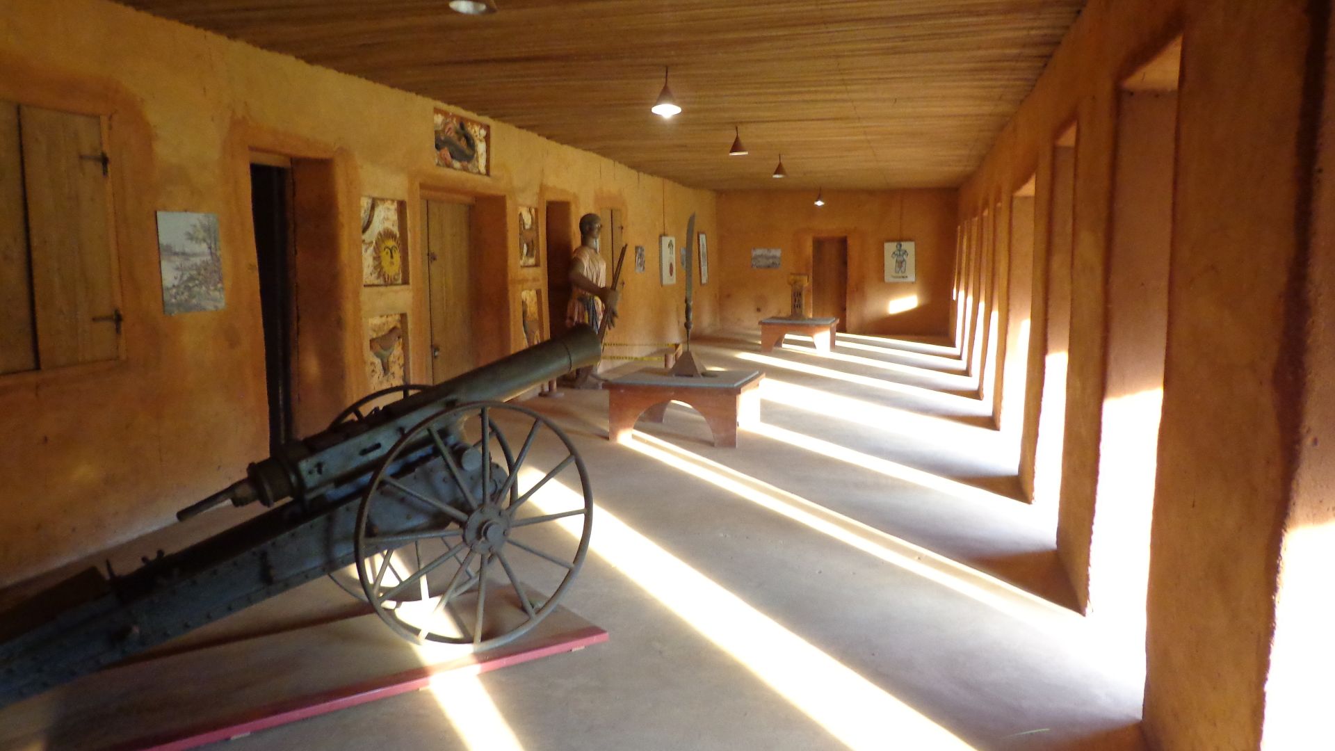 File:Royal Palaces of Abomey-133495.jpg