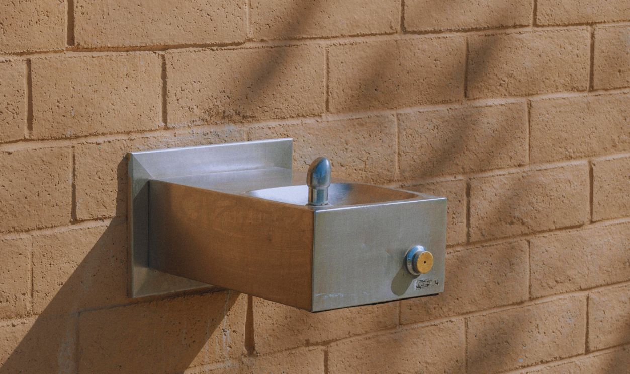 Drinking Fountain for Men