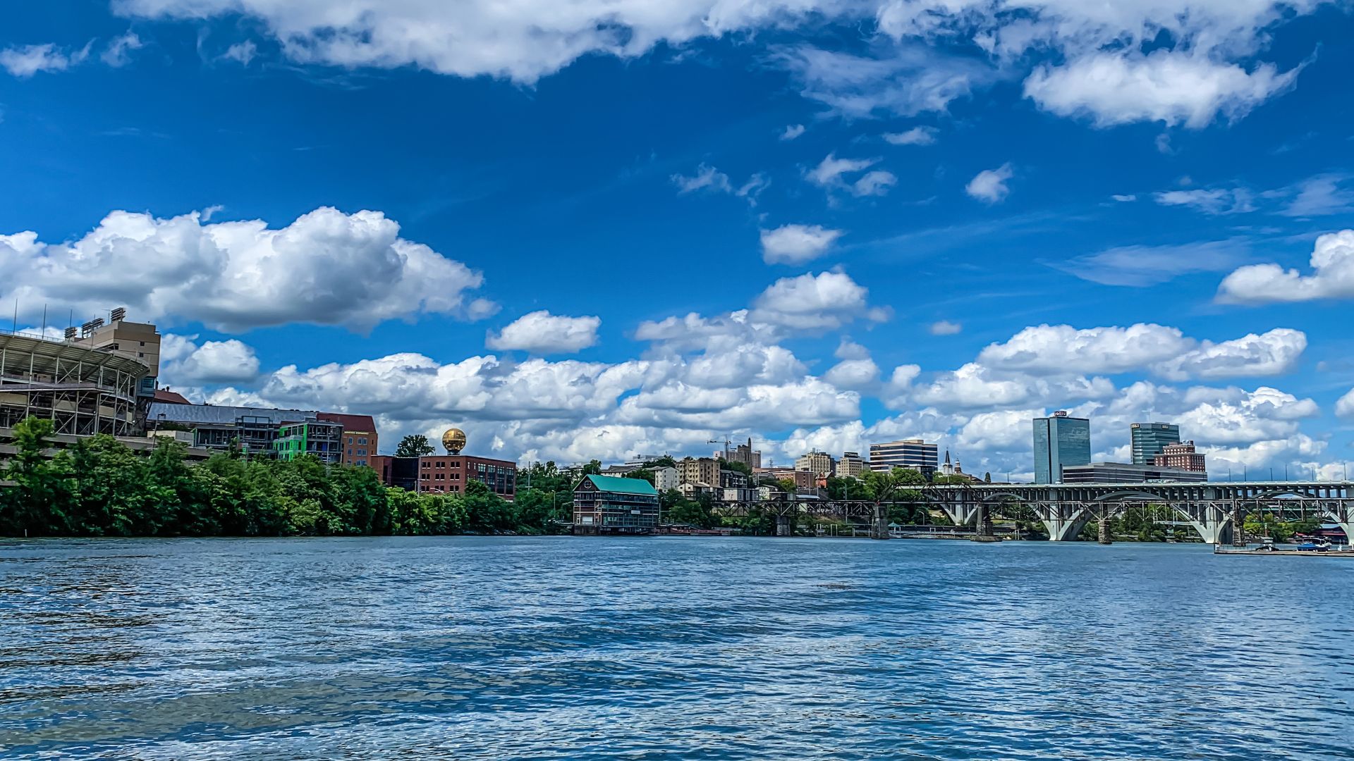 The skyline of Knoxville, Tennessee as seen from the Tennessee River