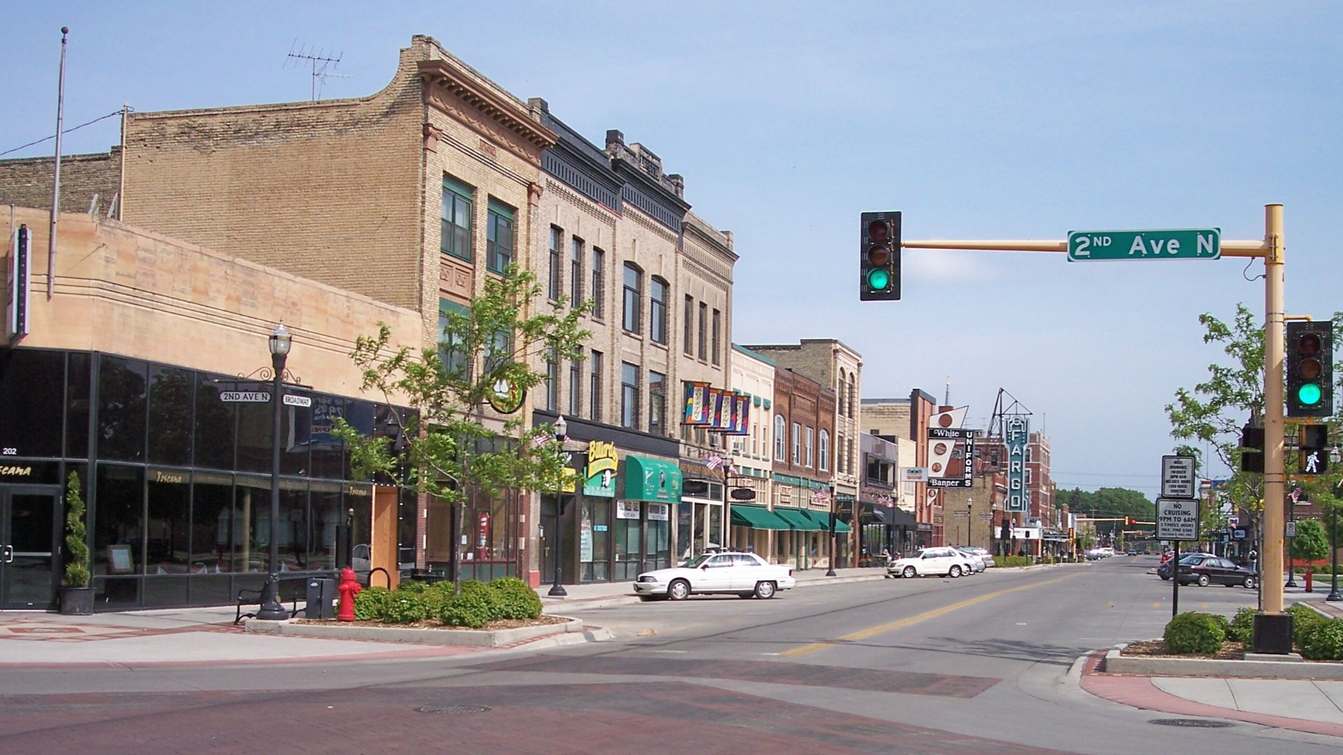 Broadway in downtown w:Fargo, North Dakota