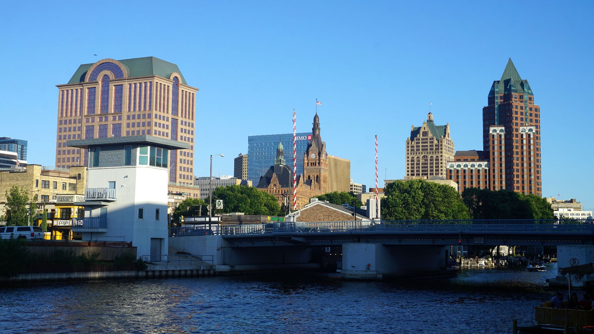The skyline of Milwaukee, Wisconsin (United States).