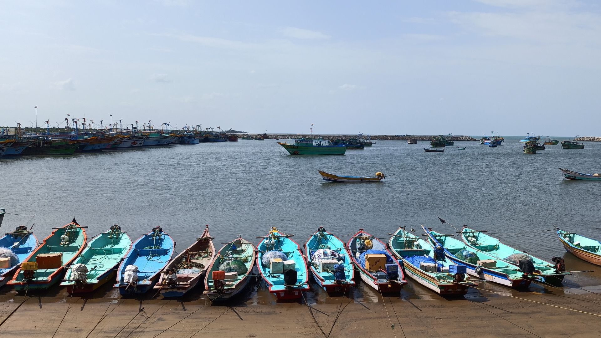 File:Poompuhar beach 3.jpg