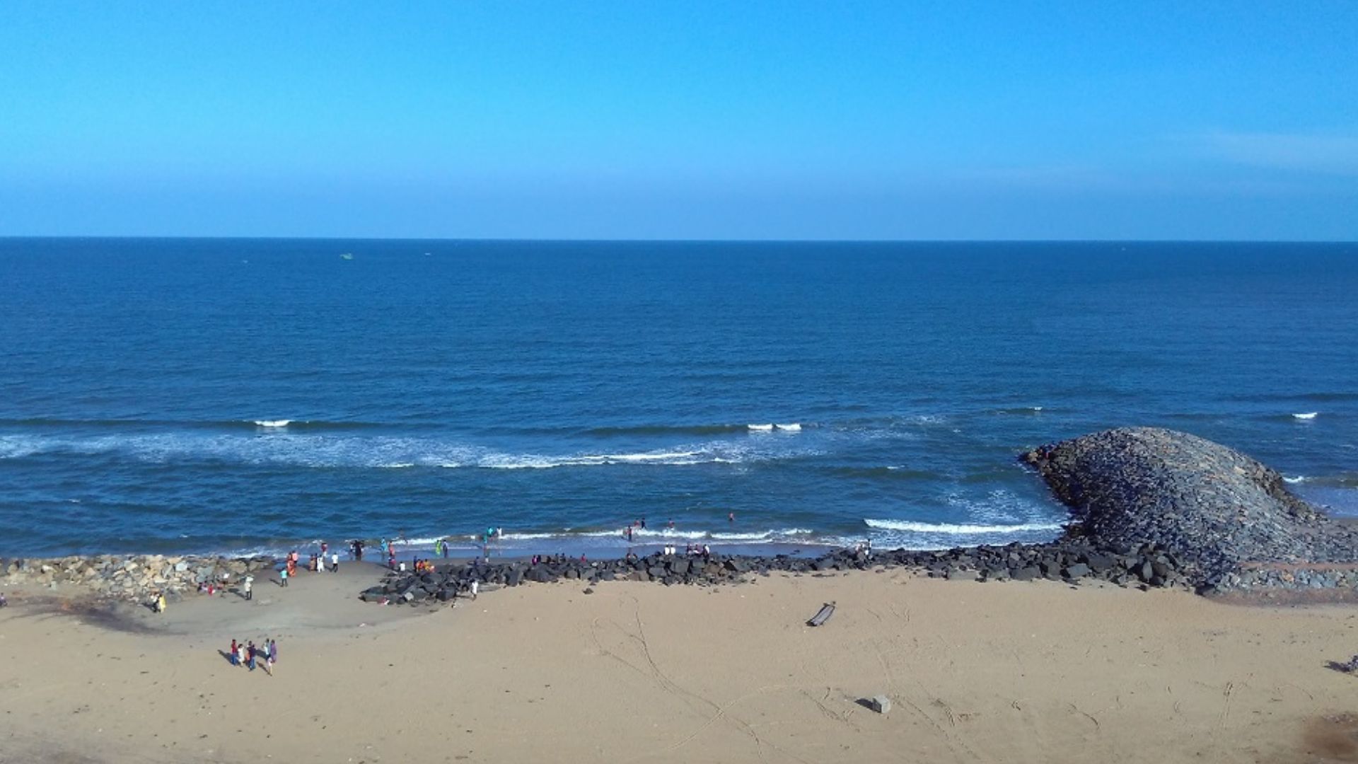 Poompuhar-Beach-view-from-Lighthouse