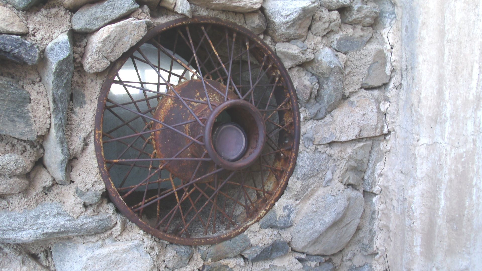 File:Phoenix-Mystery Castle-7.jpg