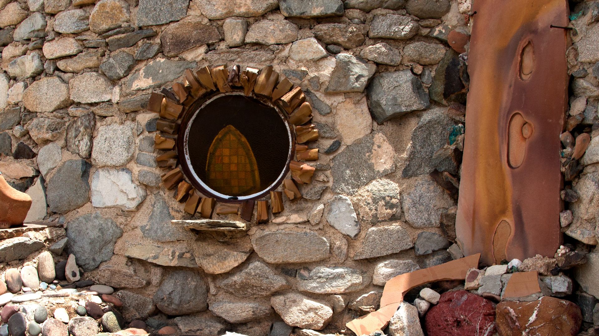 File:Exterior Wall Detail (14242514690).jpg