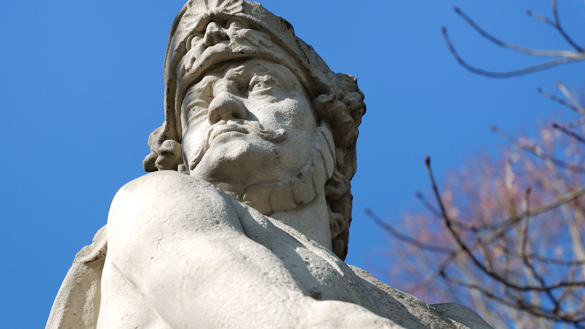 File:Nordkirchen 2010-100307-10870-Burgallee-Mars-Portrait.jpg