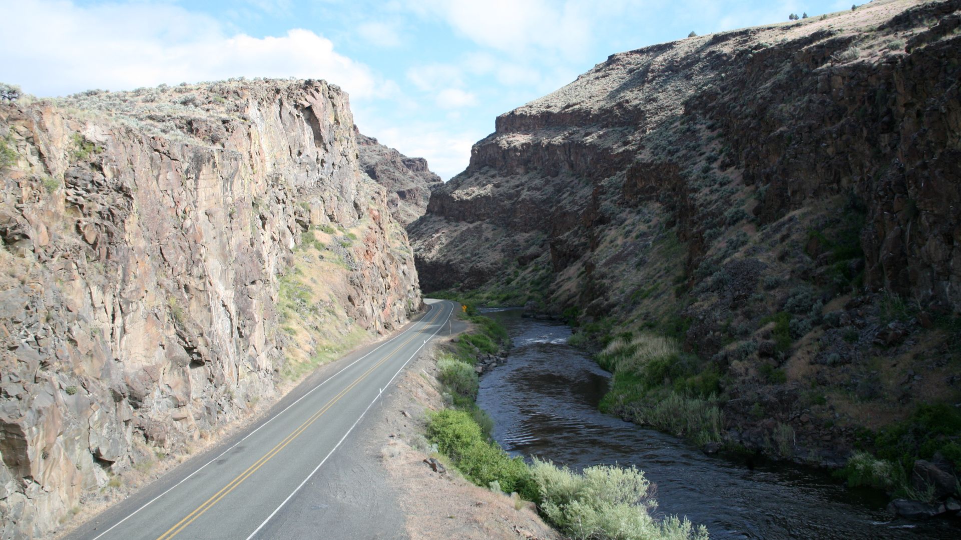 U.S. Highway 26 at the entrance to Picture Gorge in eastern Oregon.  The John Day River is at right.