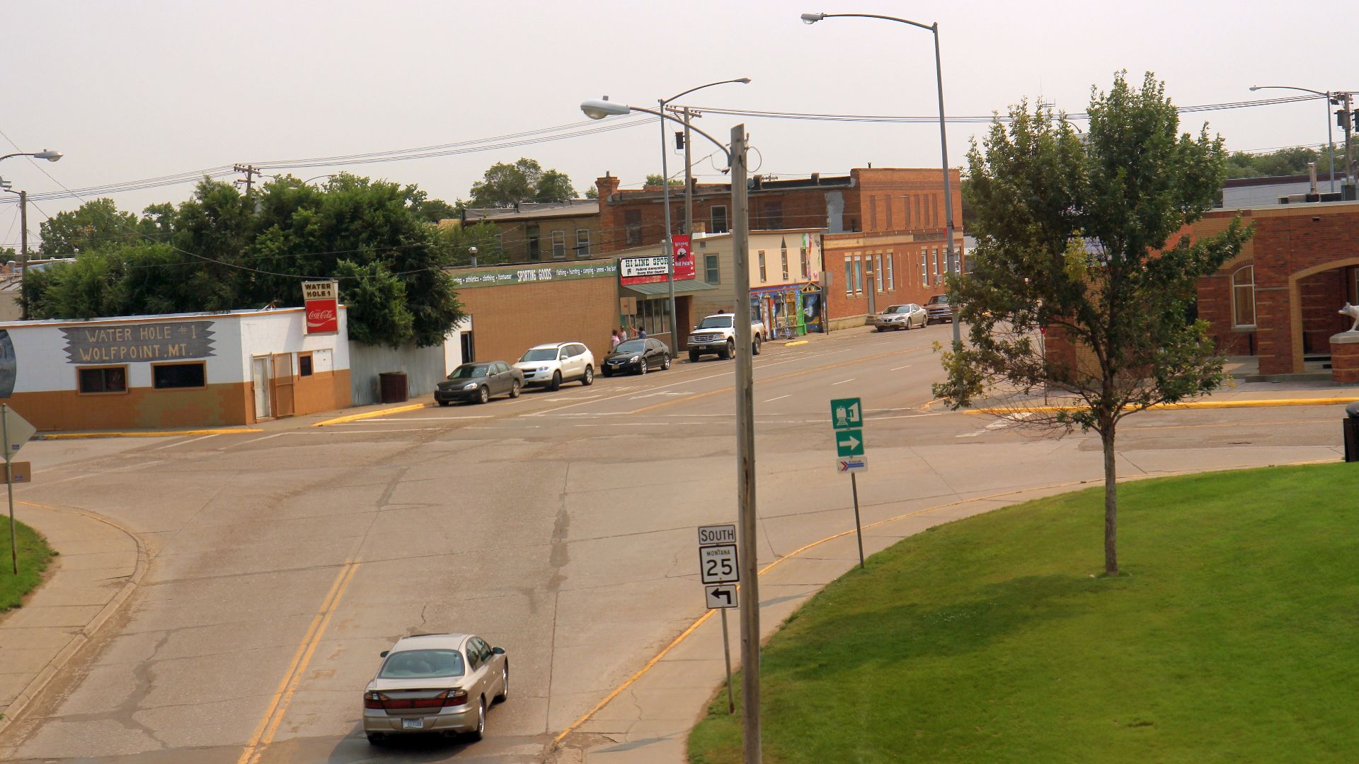 w:Montana Highway 25 in w:Wolf Point, Montana.  This   file was uploaded  with Commonist.