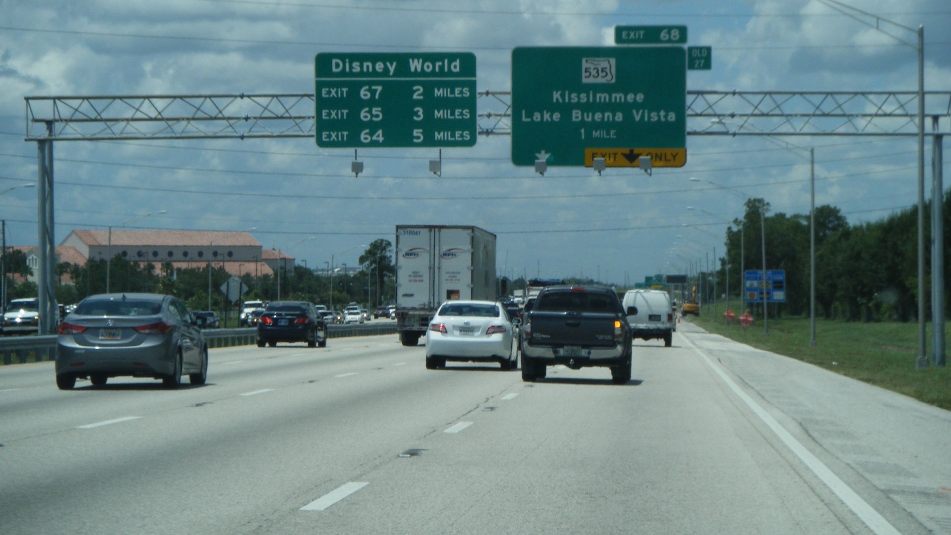 Westbound Interstate 4 one mile from the interchange with Florida State Road 535 (exit 68) in Lake Buena Vista