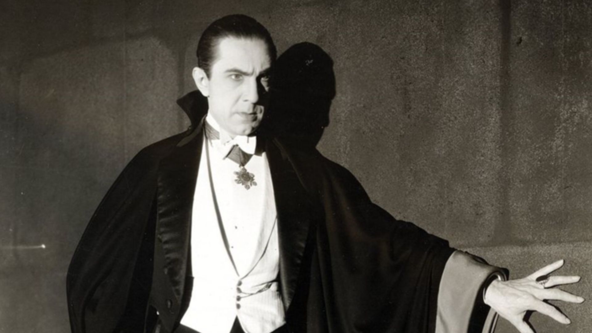 Bela Lugosi as Dracula, anonymous photograph from 1931, Universal Studios