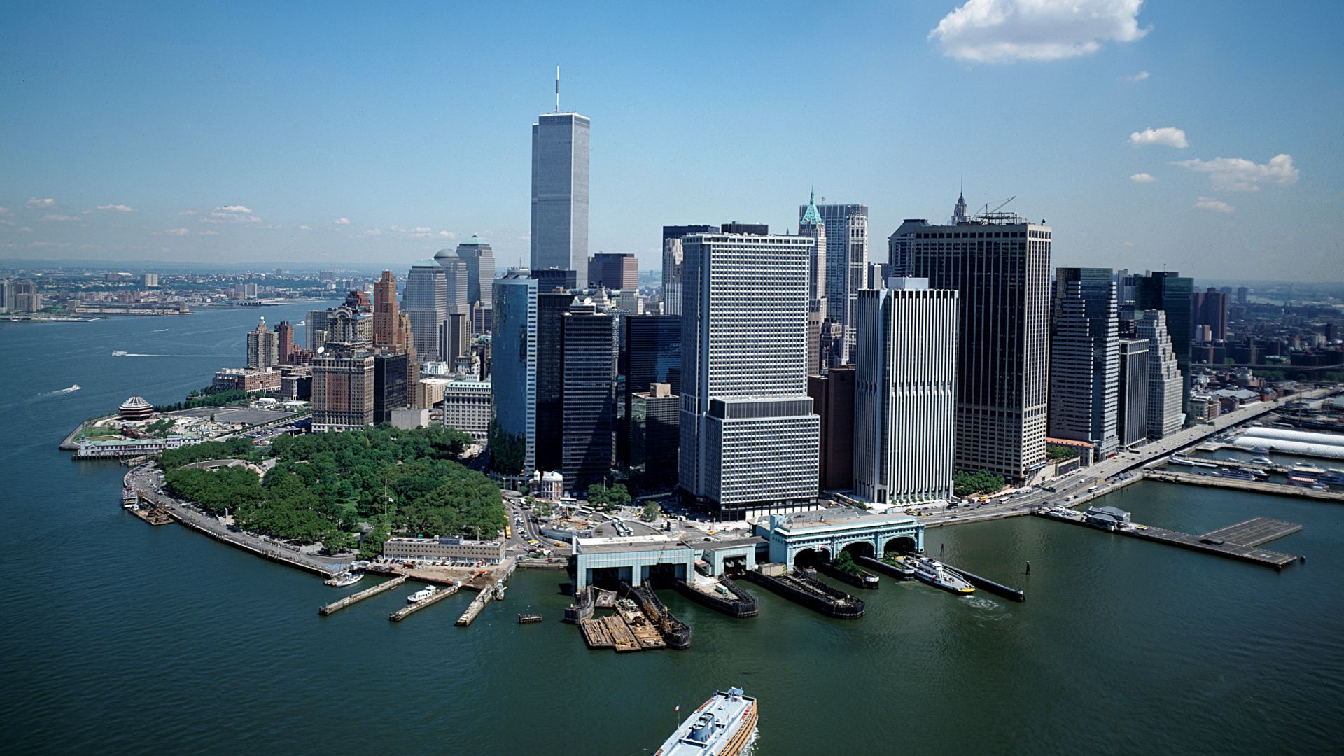File:Aerial skyline view of lower Manhattan, New York City, before September 11, 2001 (29150988150).jpg