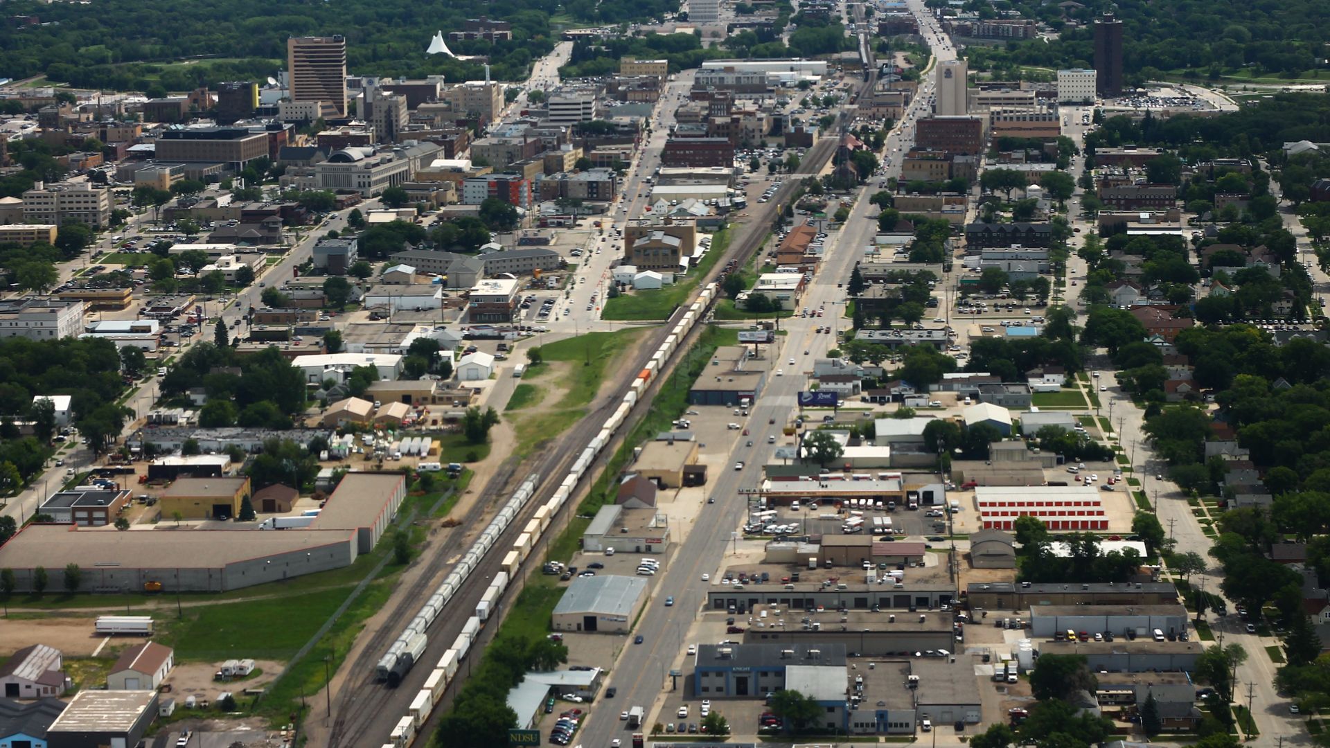 File:Fargo, ND - Aerial Facing East (43610135662).jpg