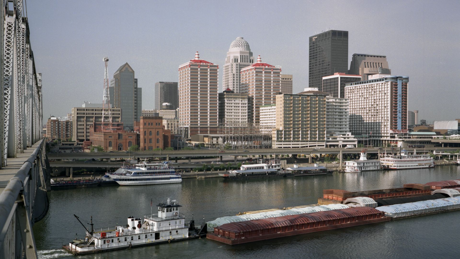 Waterfront and downtown Louisville, Kentucky, USA, on Ohio River at mile 604
View looking south-southwest from Clark (2nd St.) Bridge

June 30, 1999