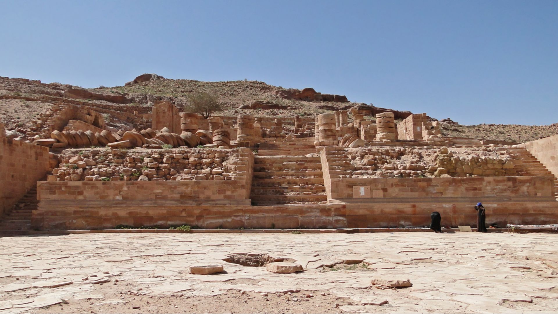 File:Great Temple of Petra - Upper Temenos.jpg