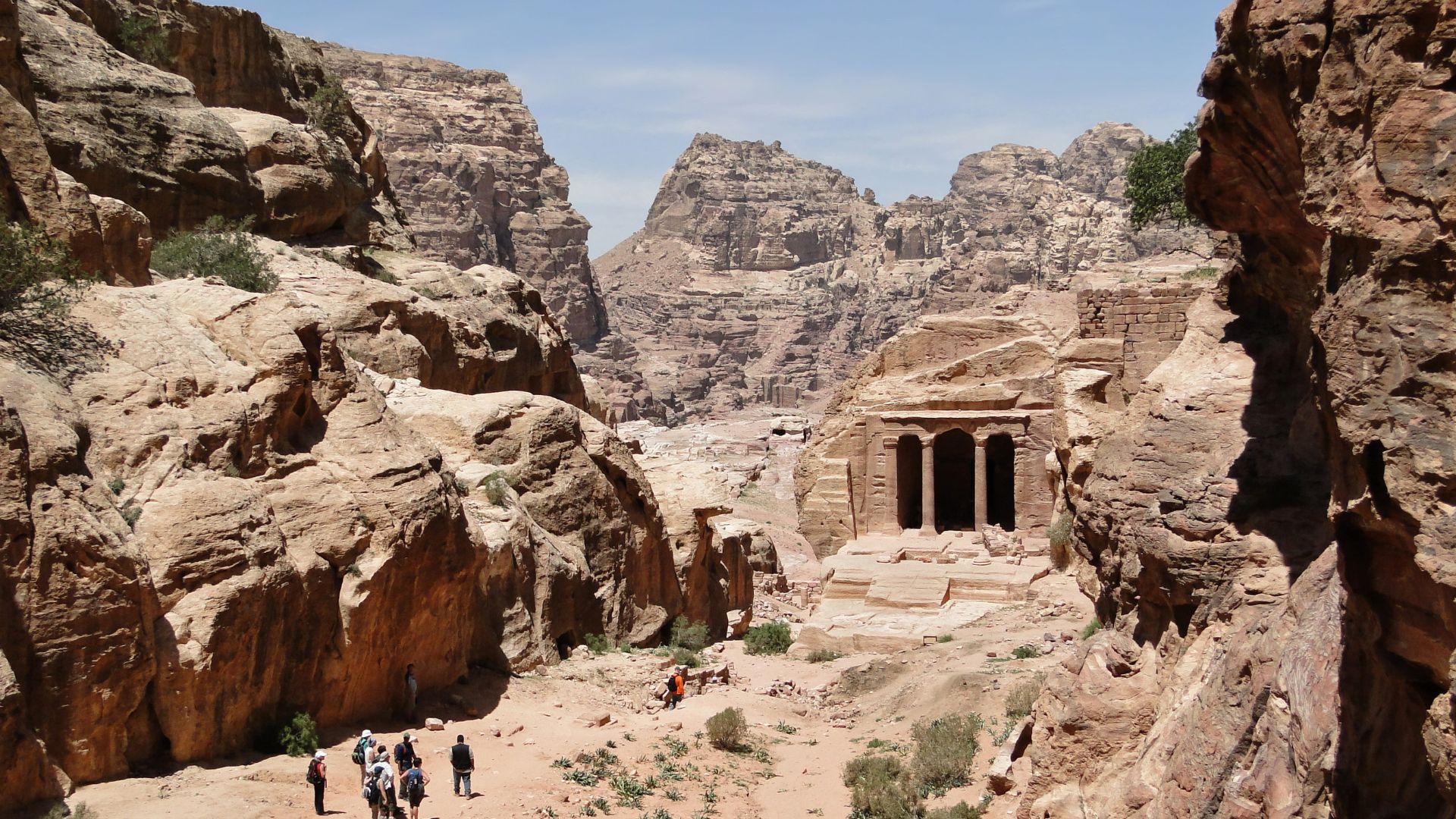 File:Garden Temple, Petra 01.jpg