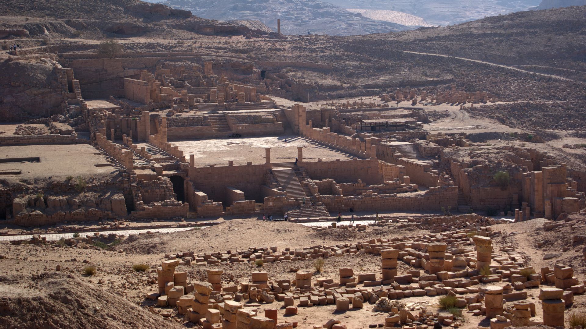 File:Petra Jordan BW 35.JPG