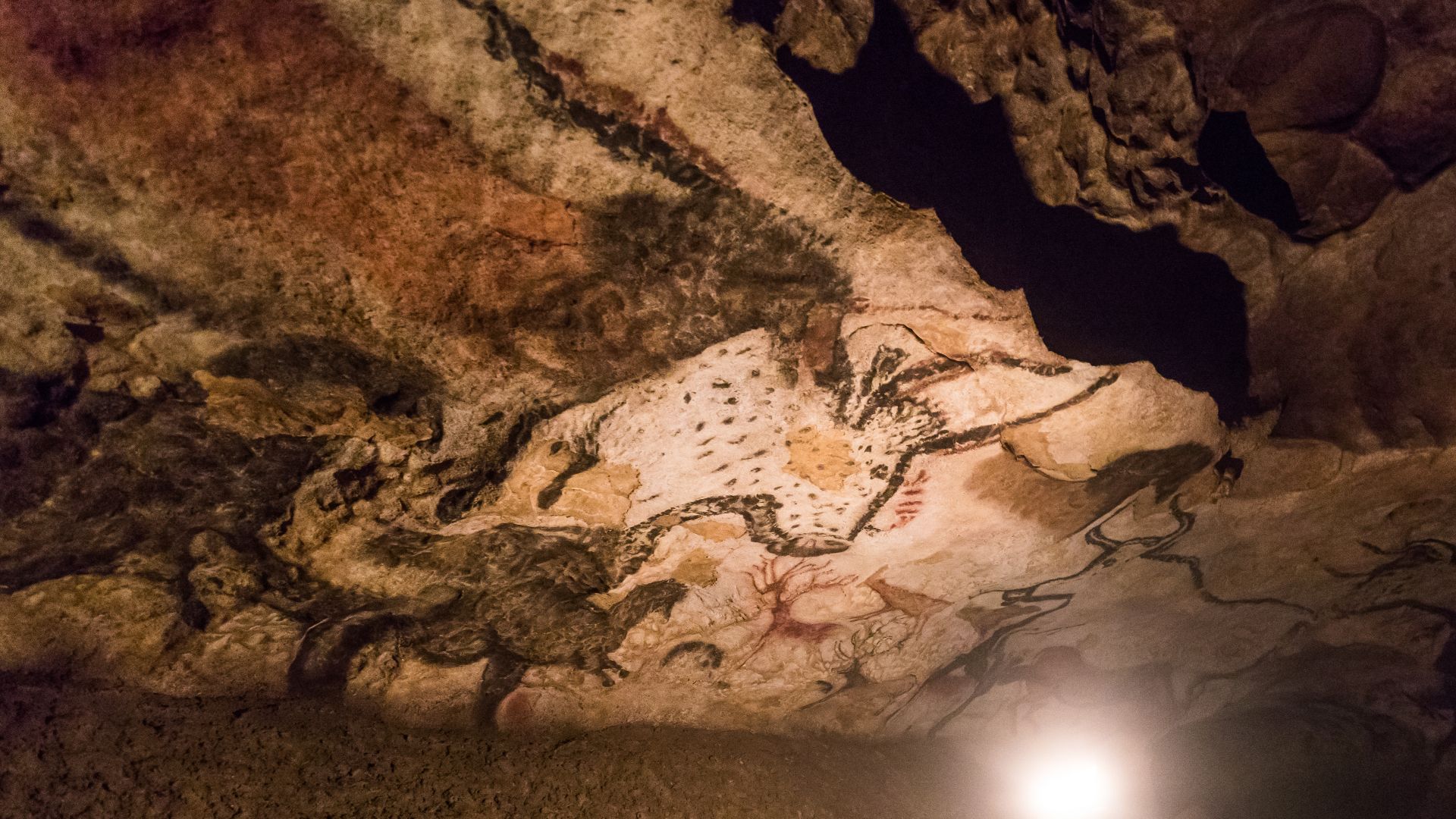 A l'intérieur de Lascaux 2, Montignac-Lascaux
