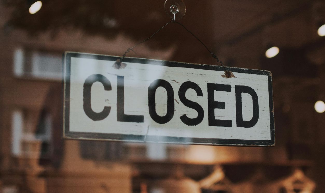Closed Signage