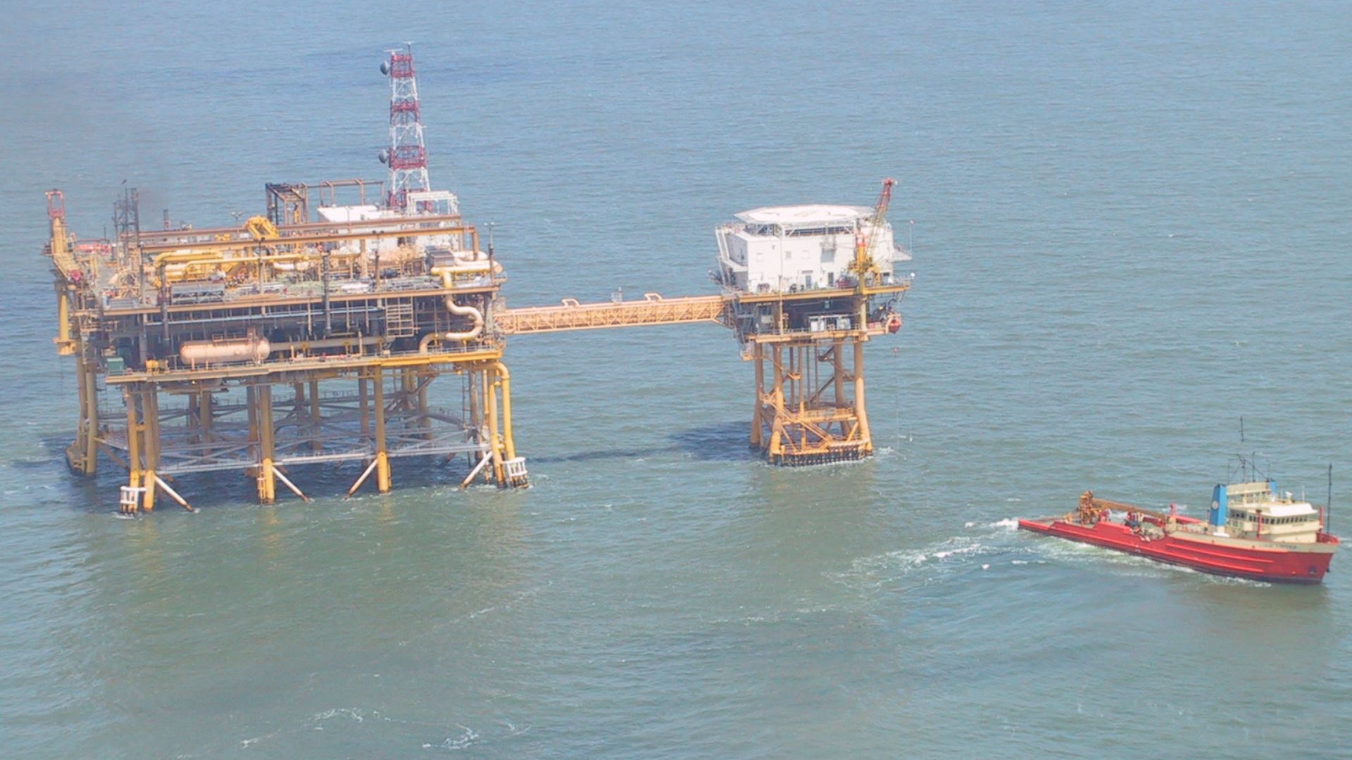 Louisiana Offshore Oil Port, Pumping Platform Complex