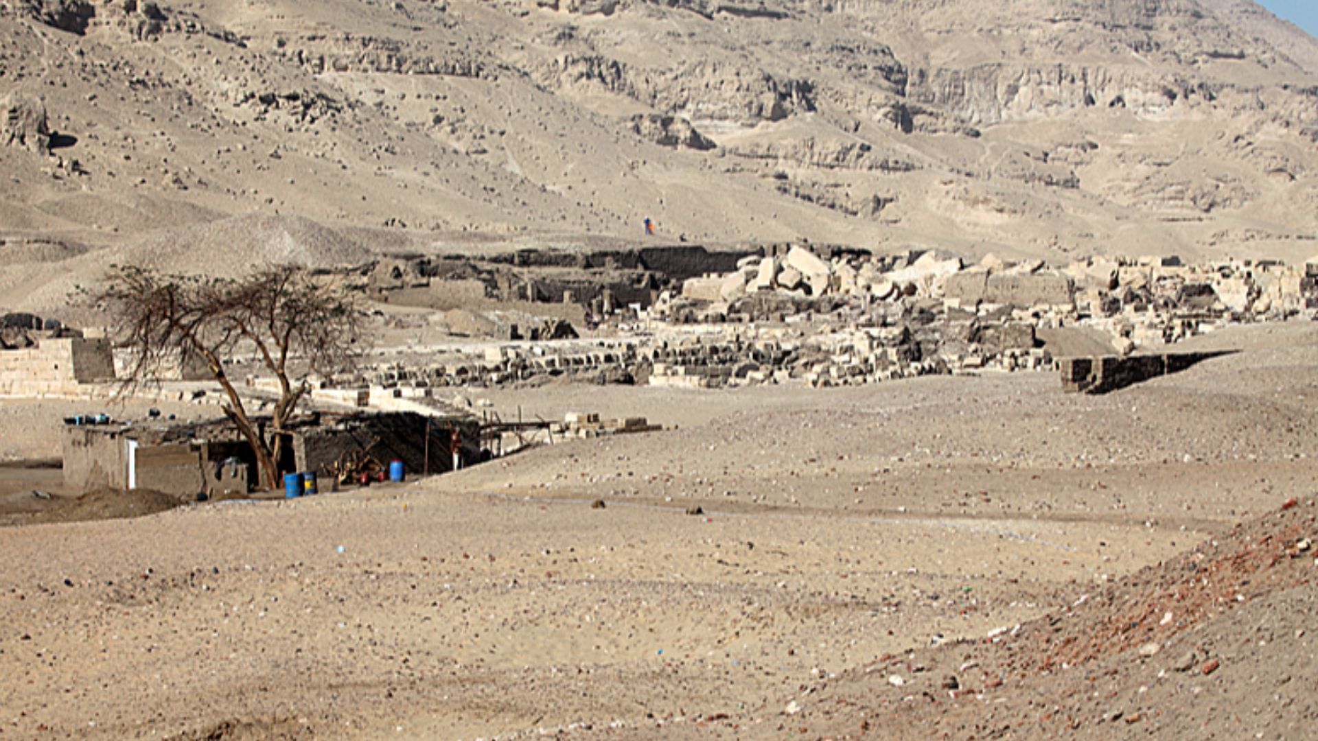 Archaeological site of Athribis, view to the north-west, el-Sheikh Hamad, governorate of Sohag, Egypt