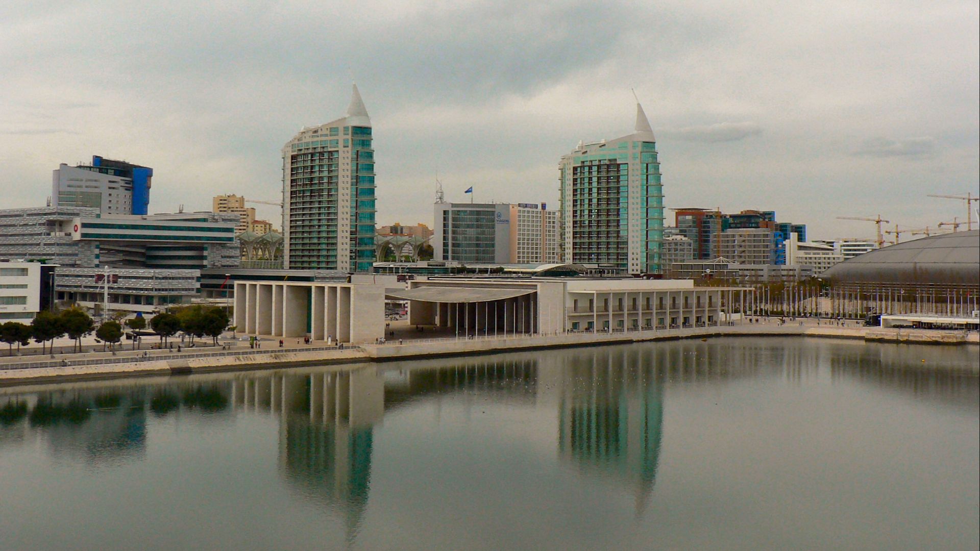 Pavilhão de Portugal no Parque das Nações em Lisboa (Vista do teleférico)