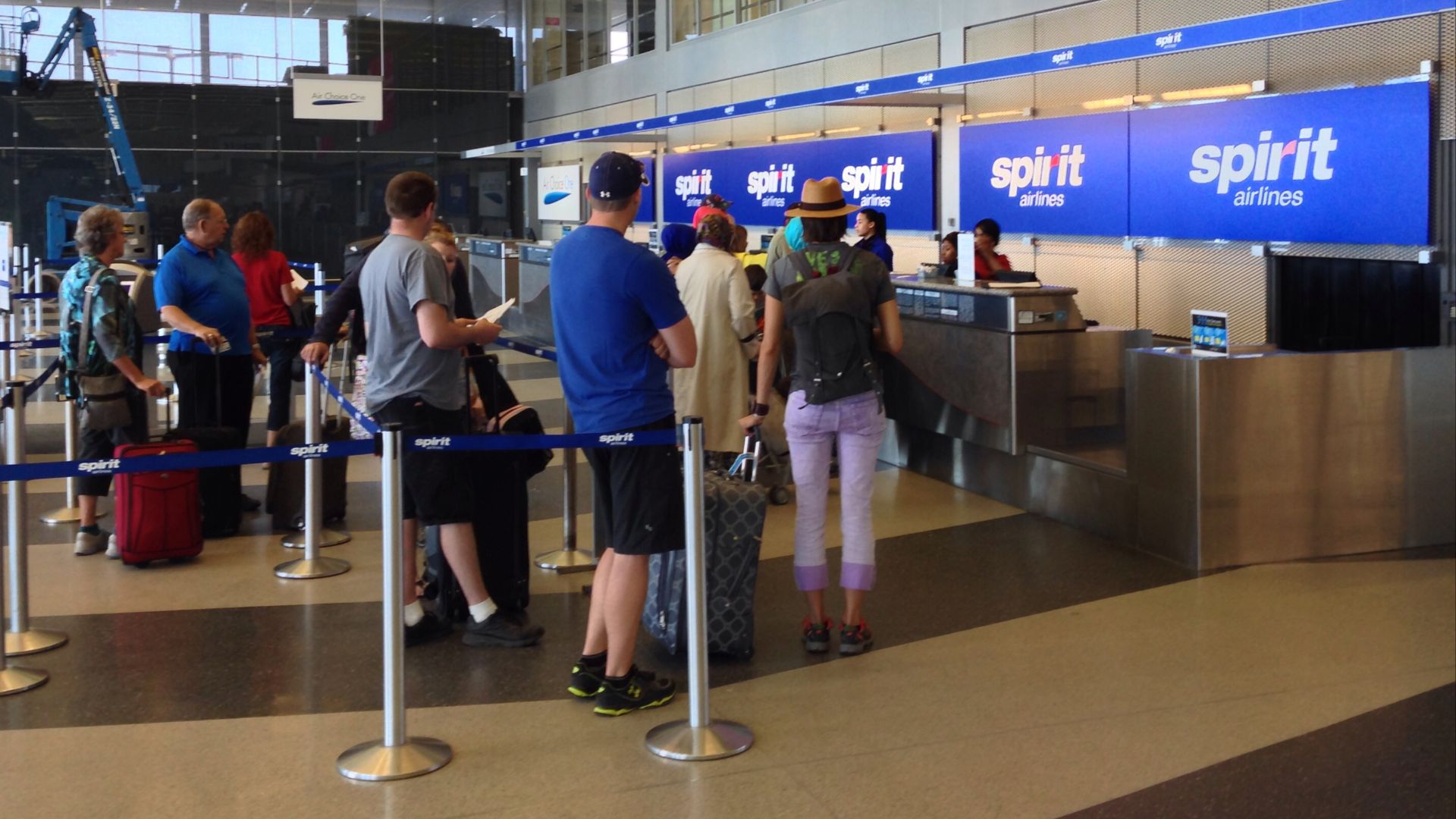 Spirit Airlines Check In, 10000 West O'Hare Ave, Chicago, IL 60666, USA - Jun 2014