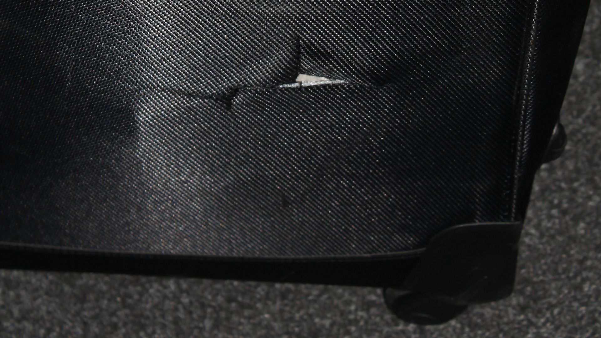 A shout-out to Janice for giving me a nice new Samsonite after United tore a hole in my quite-new luggage. (Luckily, I came out ahead on that deal.) No United status, either.